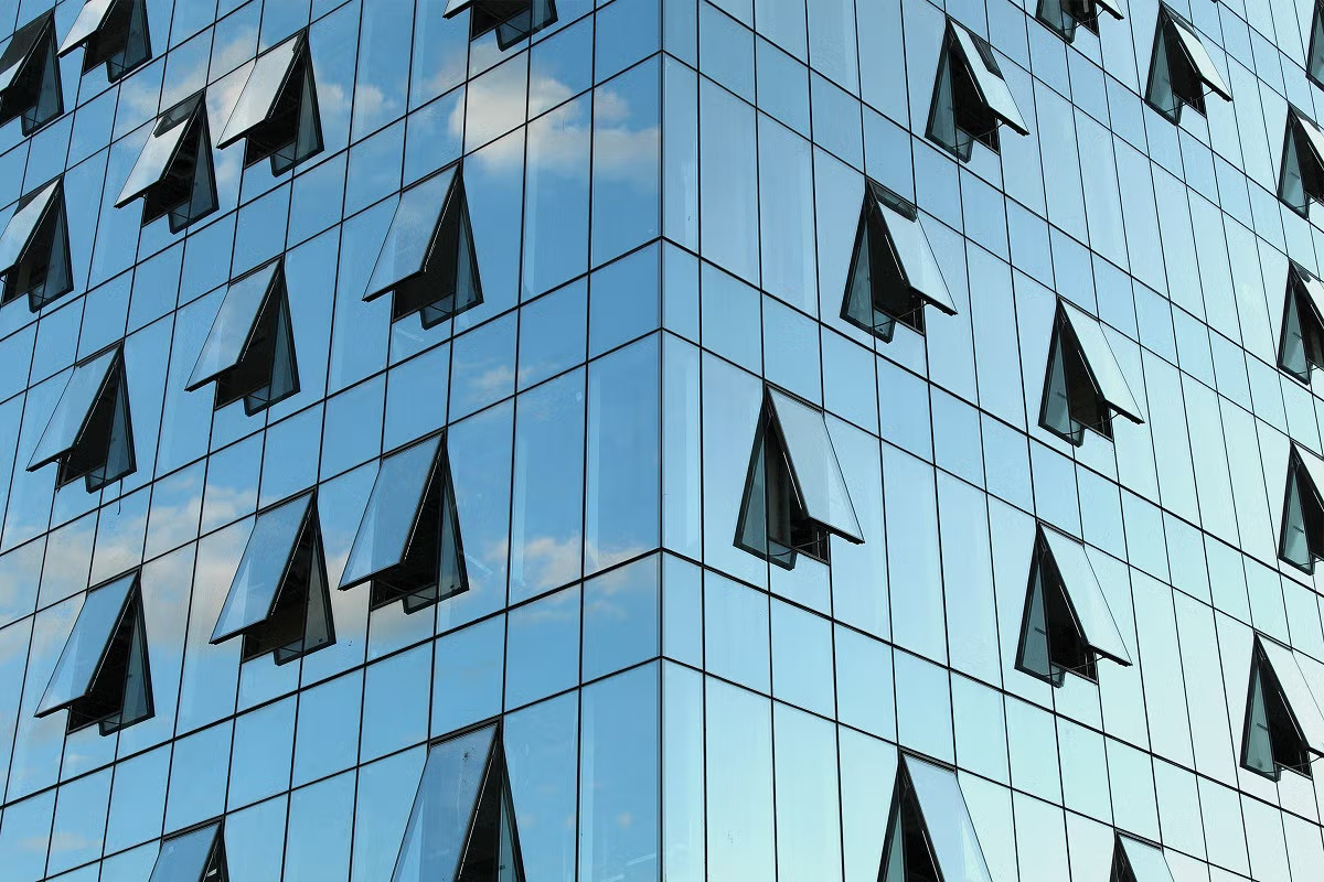 Yarı Kapaklı Giydirme Cepheler